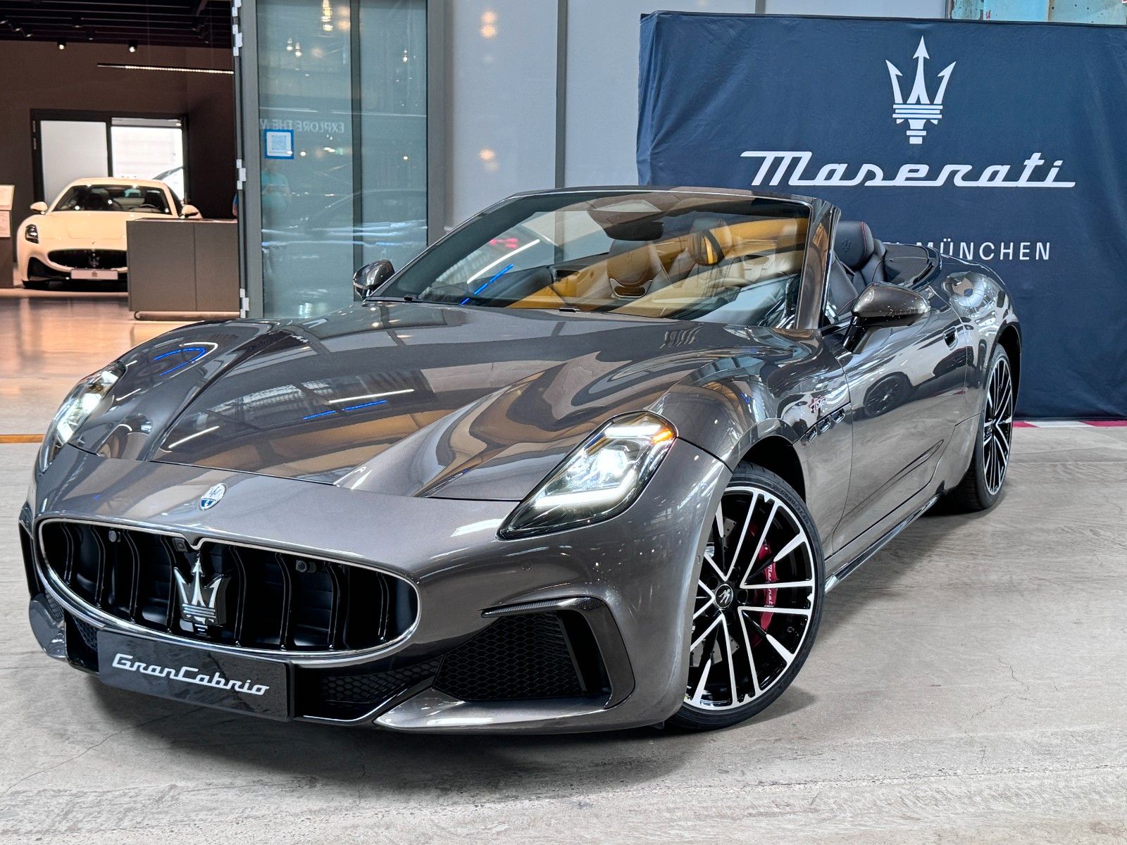 Maserati GranCabrio MY24/TROFE/ STOCK/ MASERATI MÜNCHEN