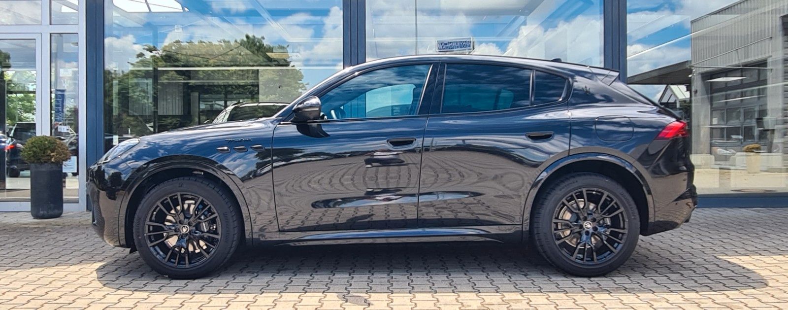 Fahrzeugabbildung Maserati Grecale Modena MY25 - WINTERPAKET