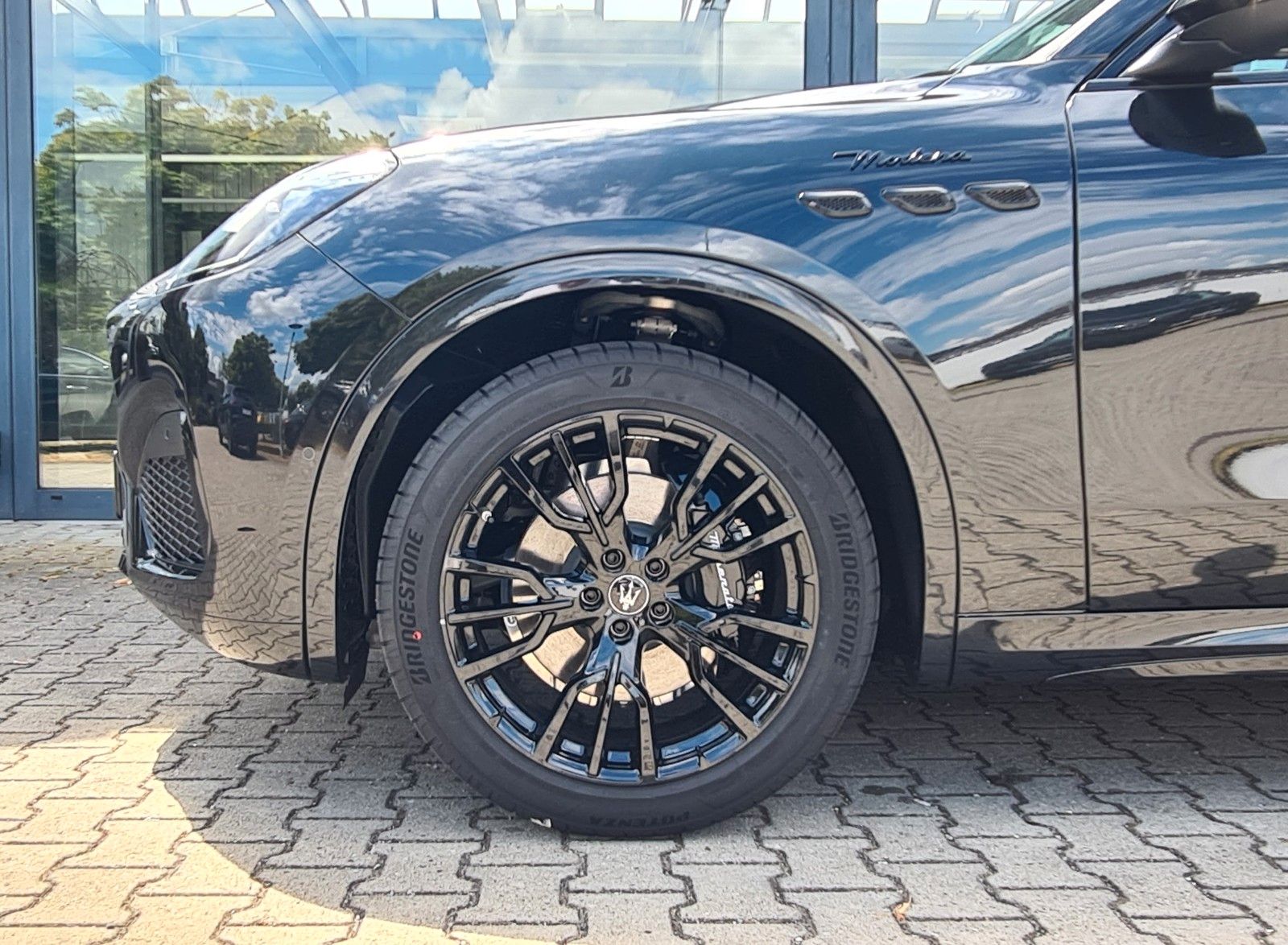 Fahrzeugabbildung Maserati Grecale Modena MY25 - WINTERPAKET