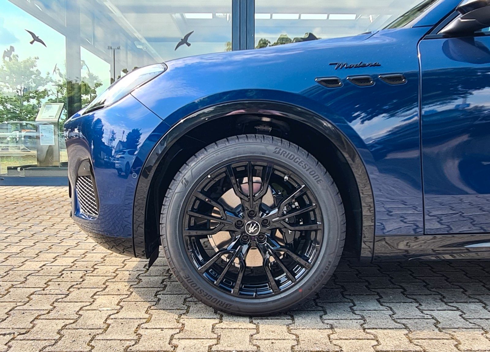 Fahrzeugabbildung Maserati Grecale Modena MY25/ Black Design-Pack