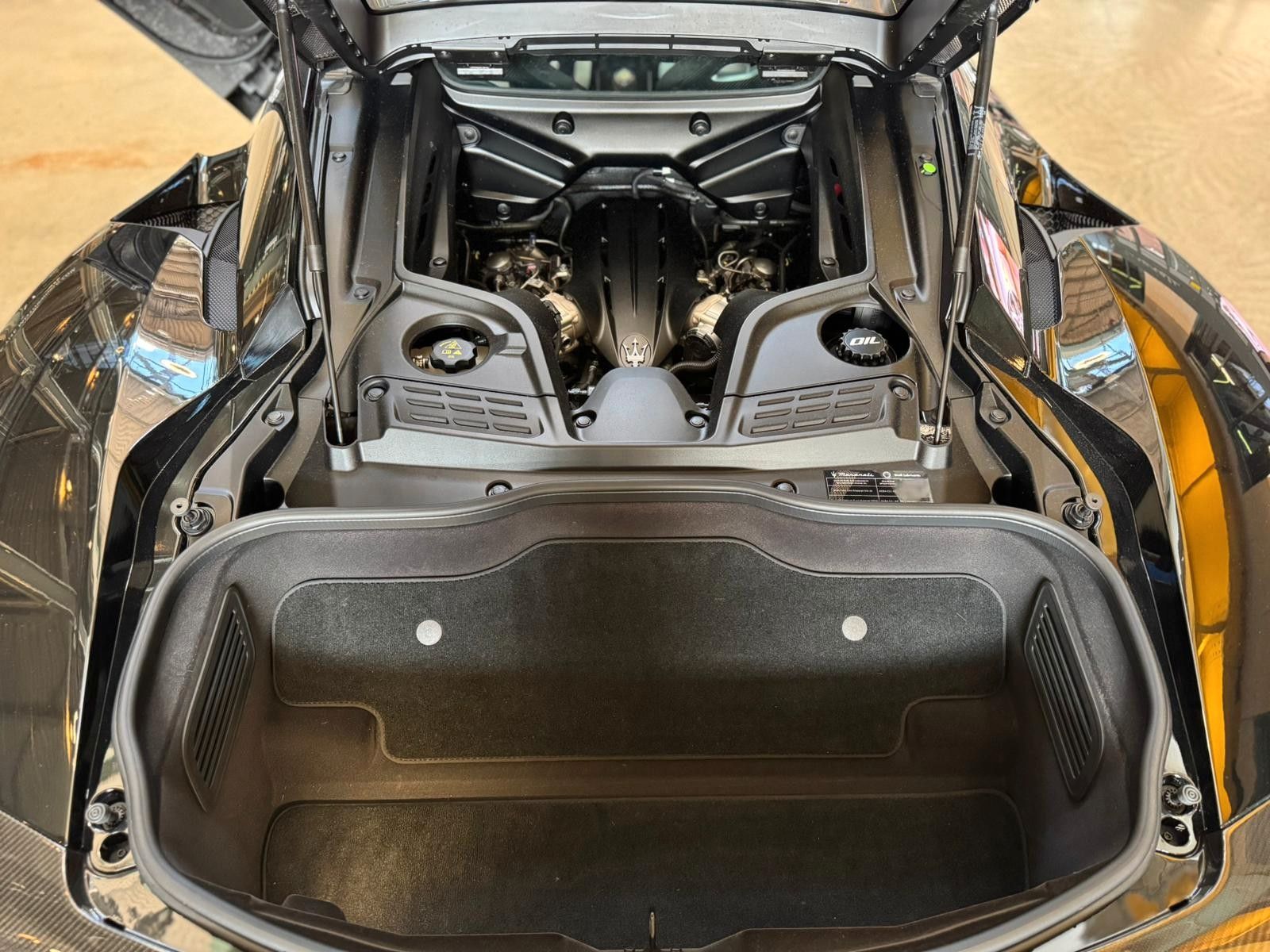 Fahrzeugabbildung Maserati MC20 Coupé/ UPE 299.900 €