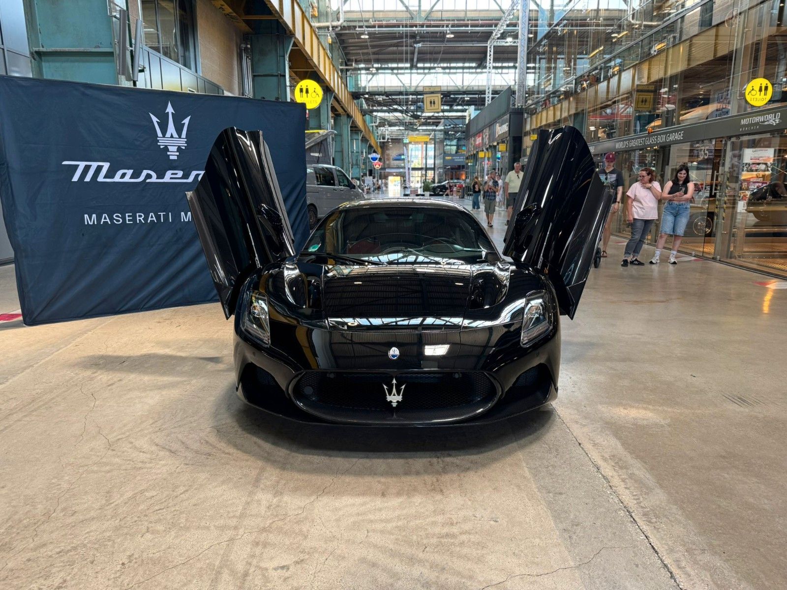 Fahrzeugabbildung Maserati MC20 Coupé/ UPE 299.900 €