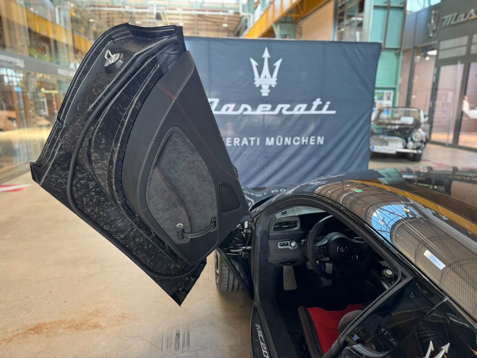 Fahrzeugabbildung Maserati MC20 Coupé/ UPE 299.900 €