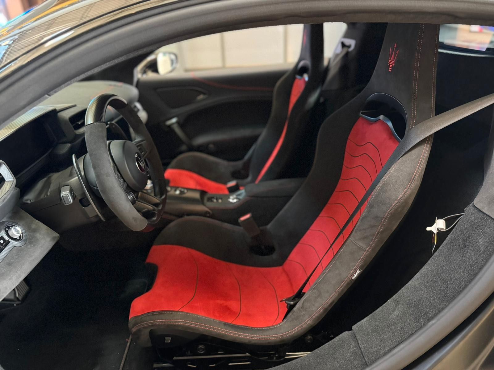 Fahrzeugabbildung Maserati MC20 Coupé/ UPE 299.900 €