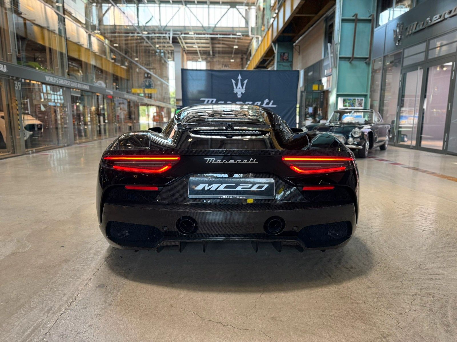 Fahrzeugabbildung Maserati MC20 Coupé/ UPE 299.900 €