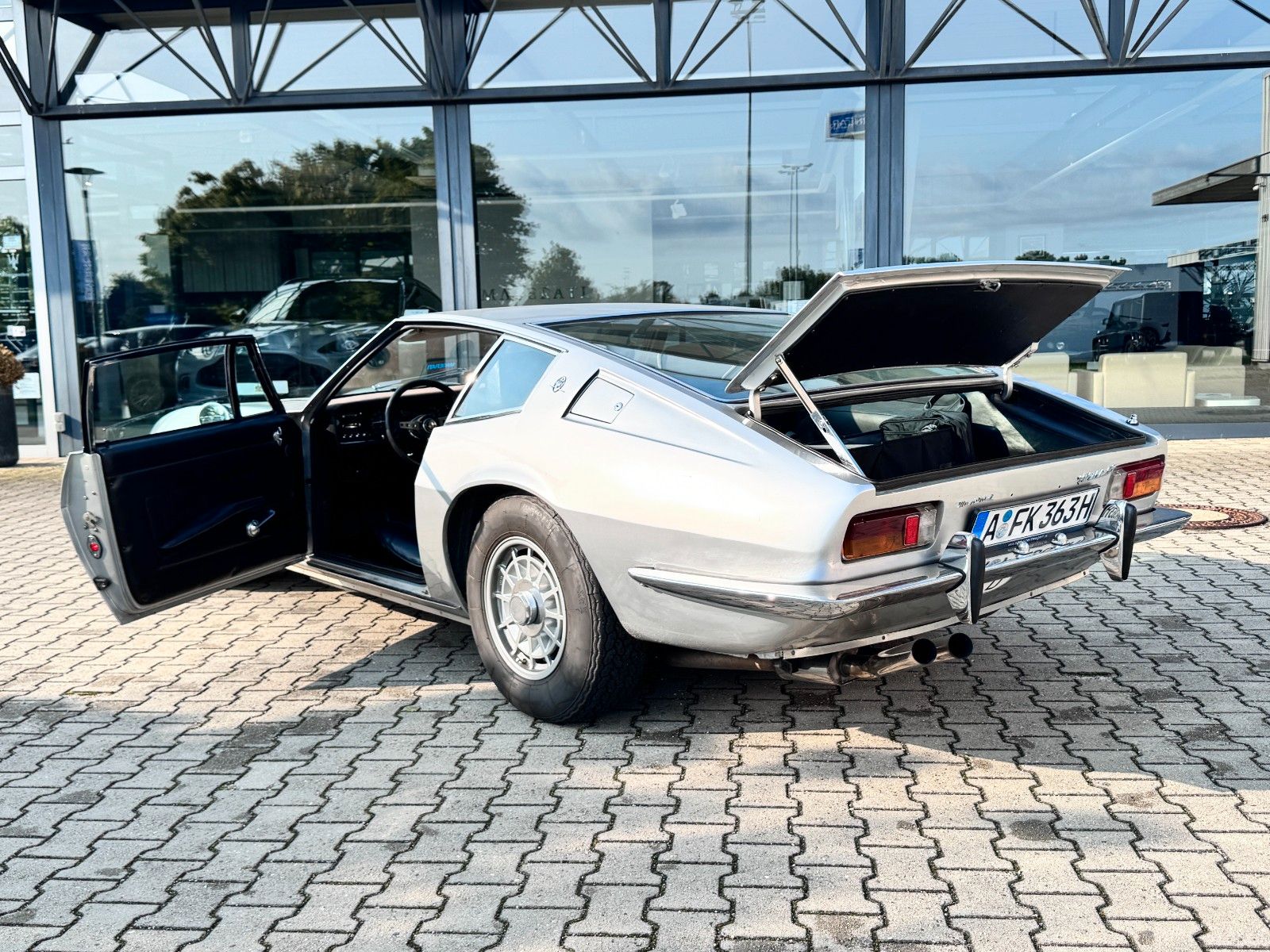 Fahrzeugabbildung Maserati Ghibli SS, Matching Numbers, EUROPAAUSFÜHRUNG