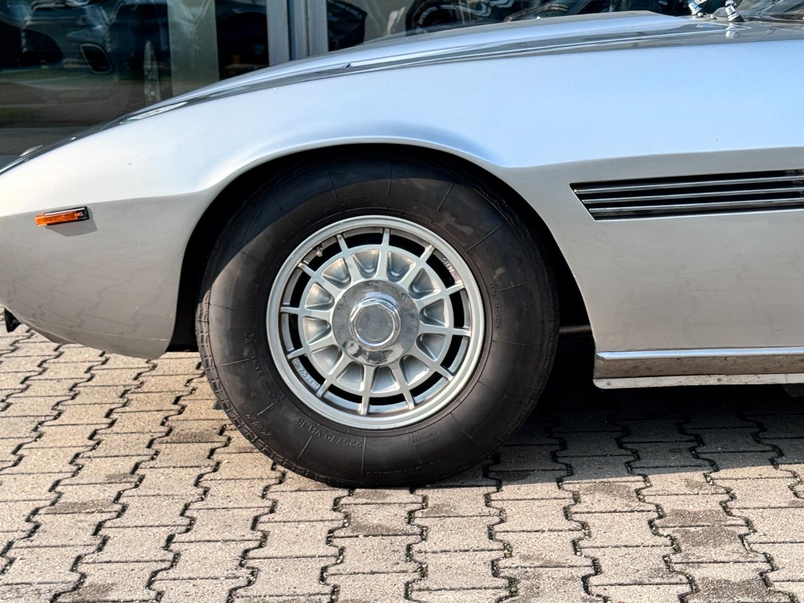 Fahrzeugabbildung Maserati Ghibli SS, Matching Numbers, EUROPAAUSFÜHRUNG
