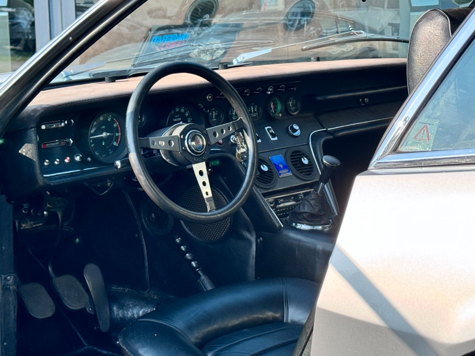 Fahrzeugabbildung Maserati Ghibli SS, Matching Numbers, EUROPAAUSFÜHRUNG