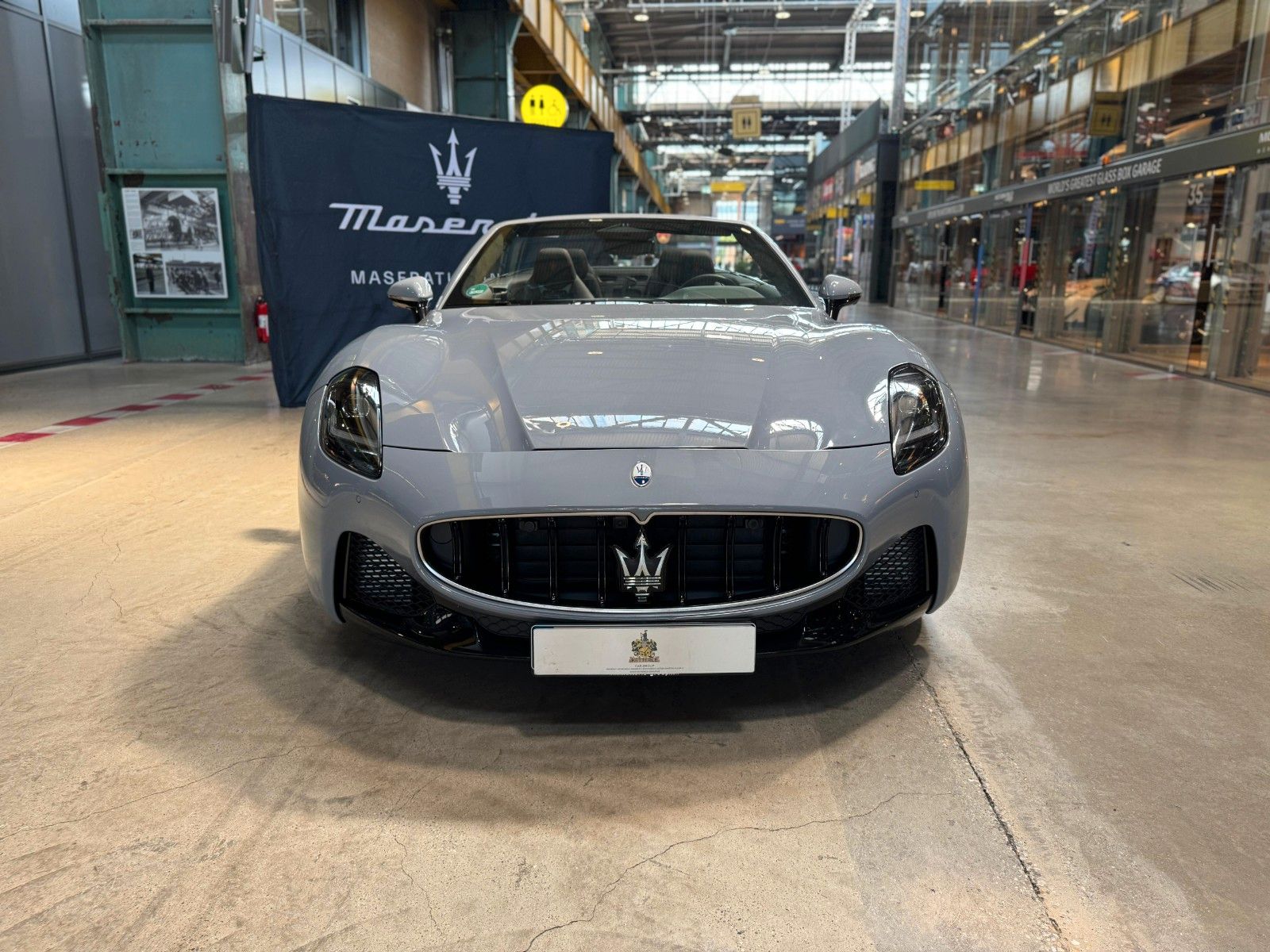 Fahrzeugabbildung Maserati GranCabrio Modena AWD/ Maserati München