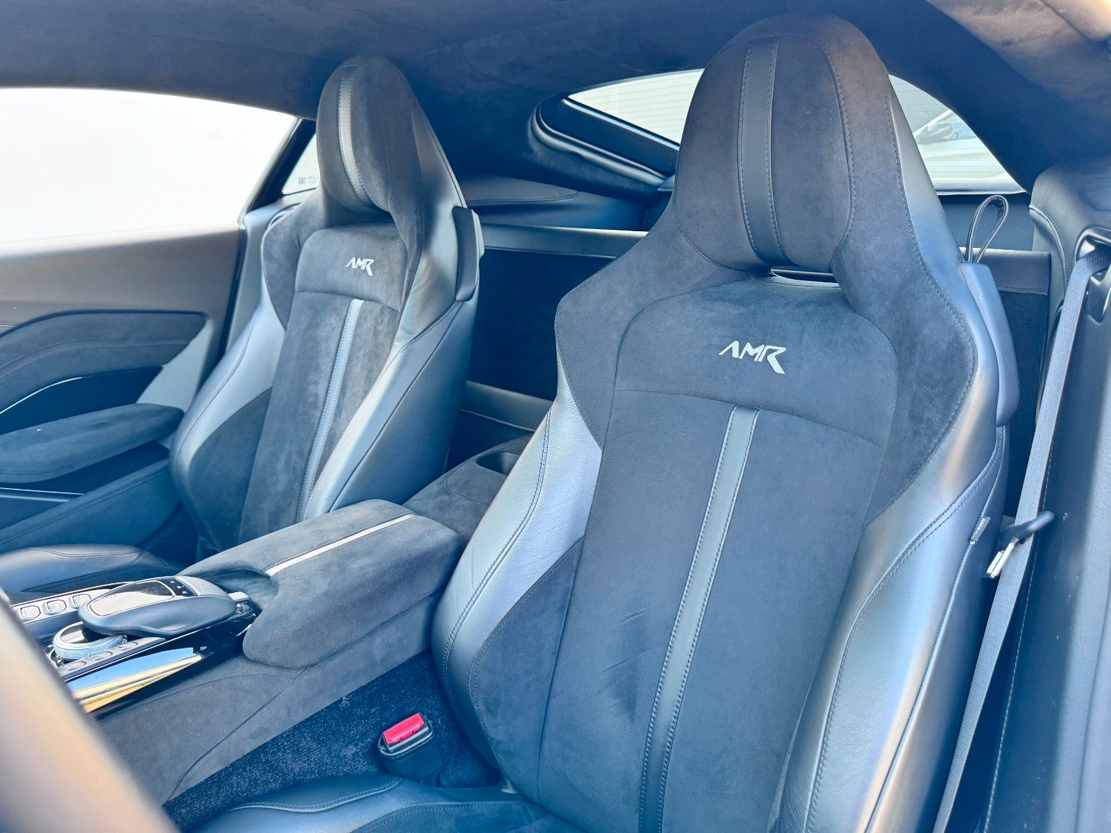 Fahrzeugabbildung Aston Martin V8 Vantage AMR 1 of 200 / Garantie/AM MEMMINGEN
