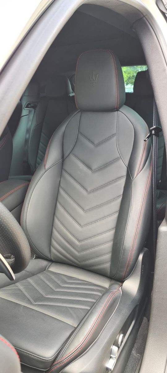 Fahrzeugabbildung Maserati Grecale Trofeo/5Jahre Garantie/ADAS+