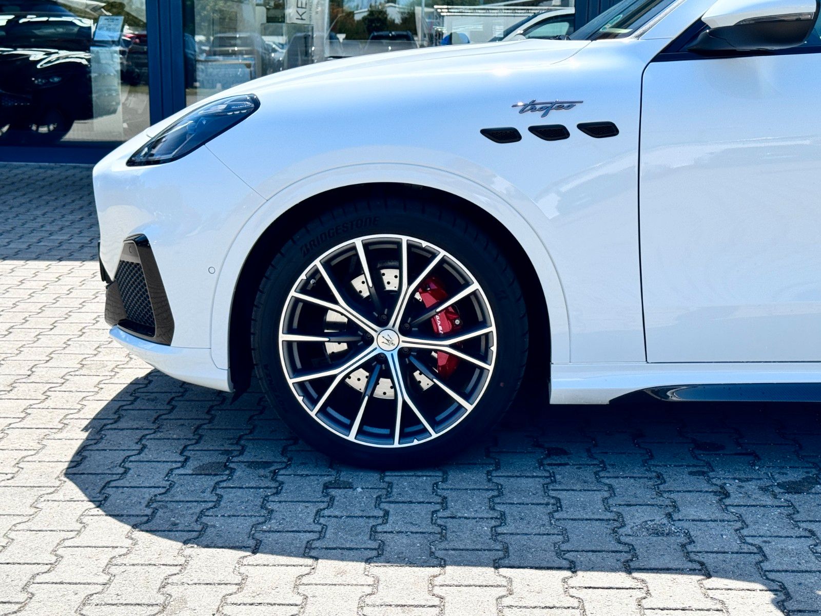 Fahrzeugabbildung Maserati Grecale Trofeo/5Jahre Garantie/ADAS+
