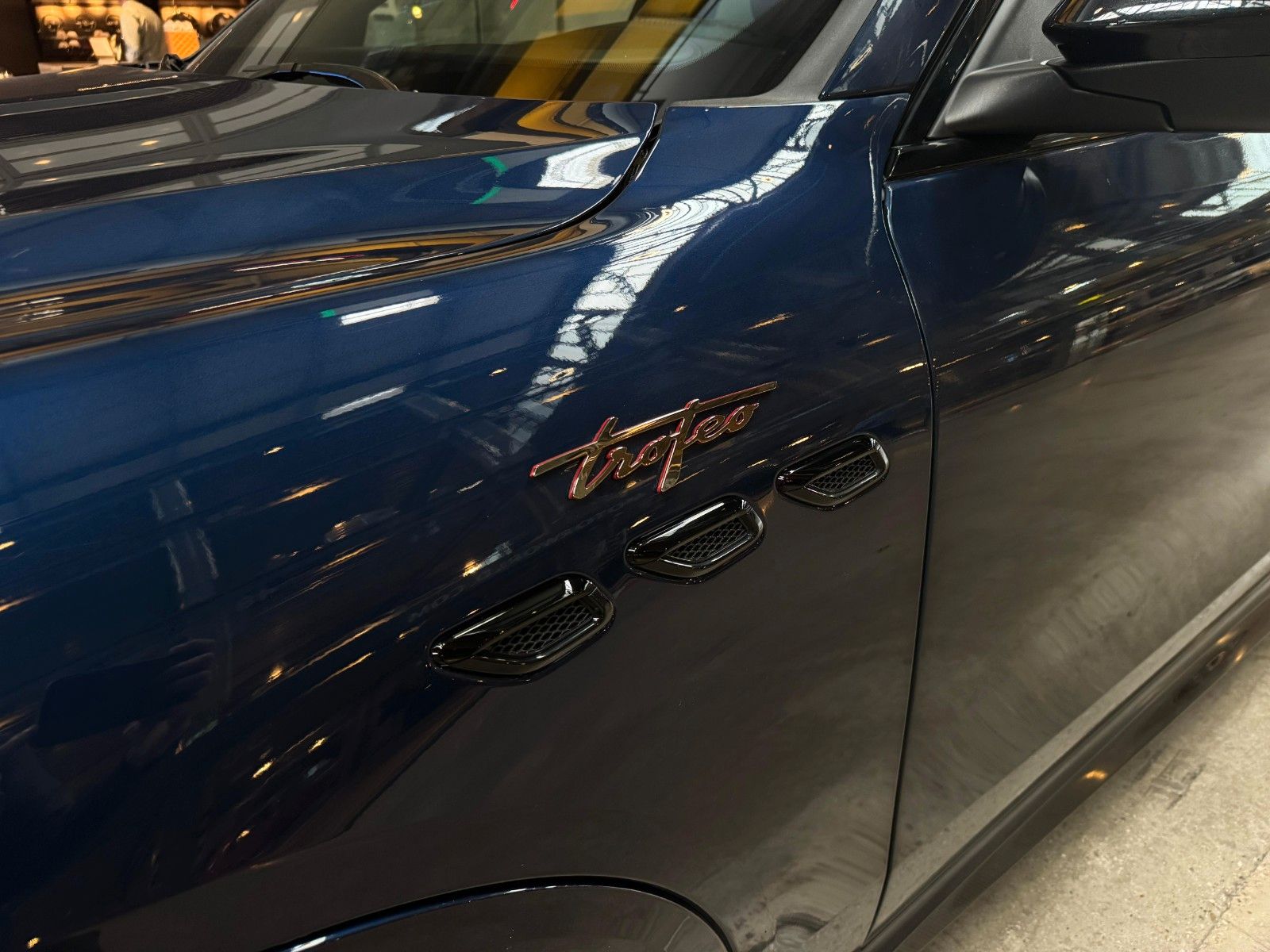 Fahrzeugabbildung Maserati Grecale TROFEO MY25 Lagerwagenspecial