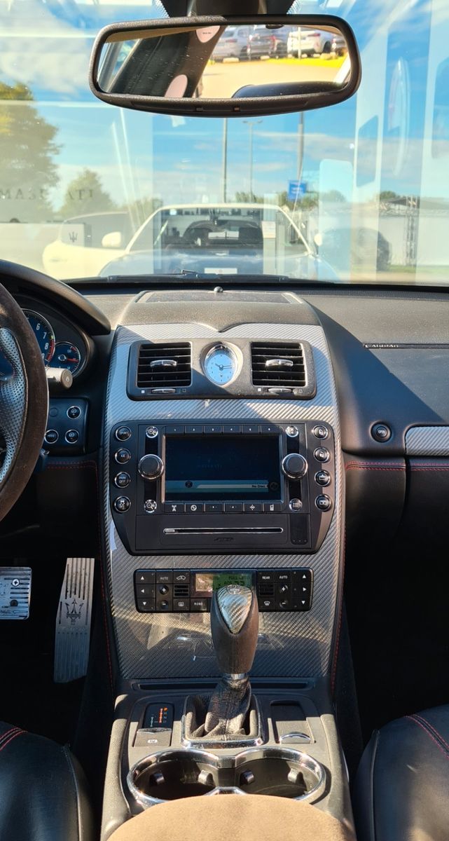 Fahrzeugabbildung Maserati Quattroporte GTS/MY2013/neue Reifen/ Garantie