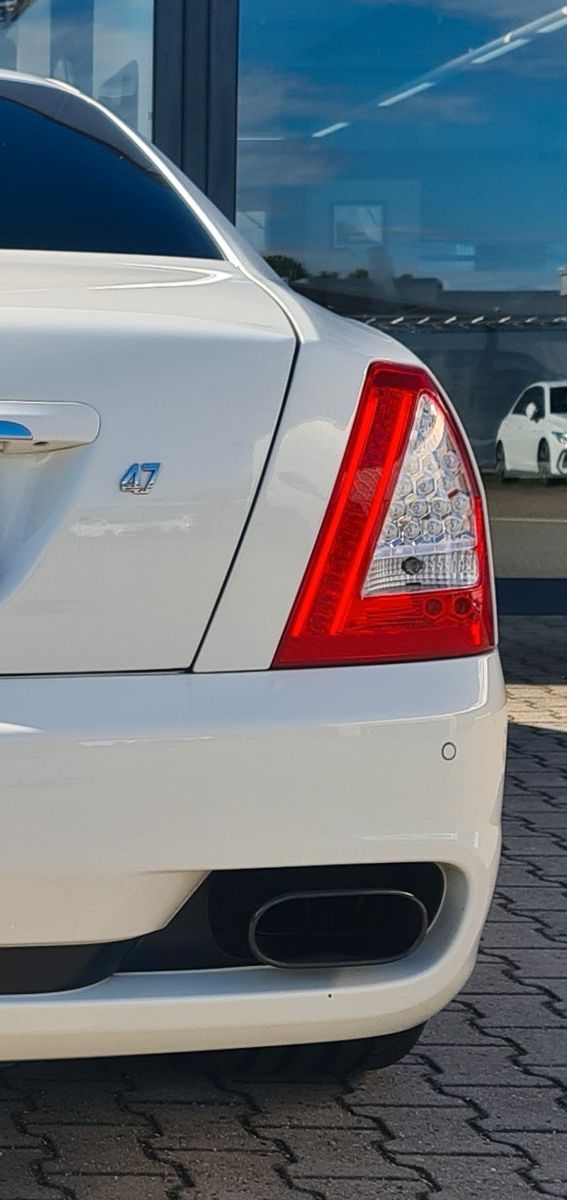 Fahrzeugabbildung Maserati Quattroporte GTS/MY2013/neue Reifen/ Garantie