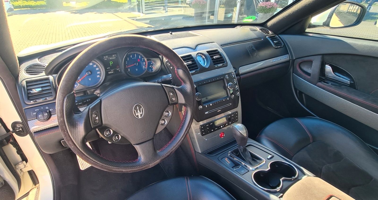 Fahrzeugabbildung Maserati Quattroporte GTS/MY2013/neue Reifen/ Garantie