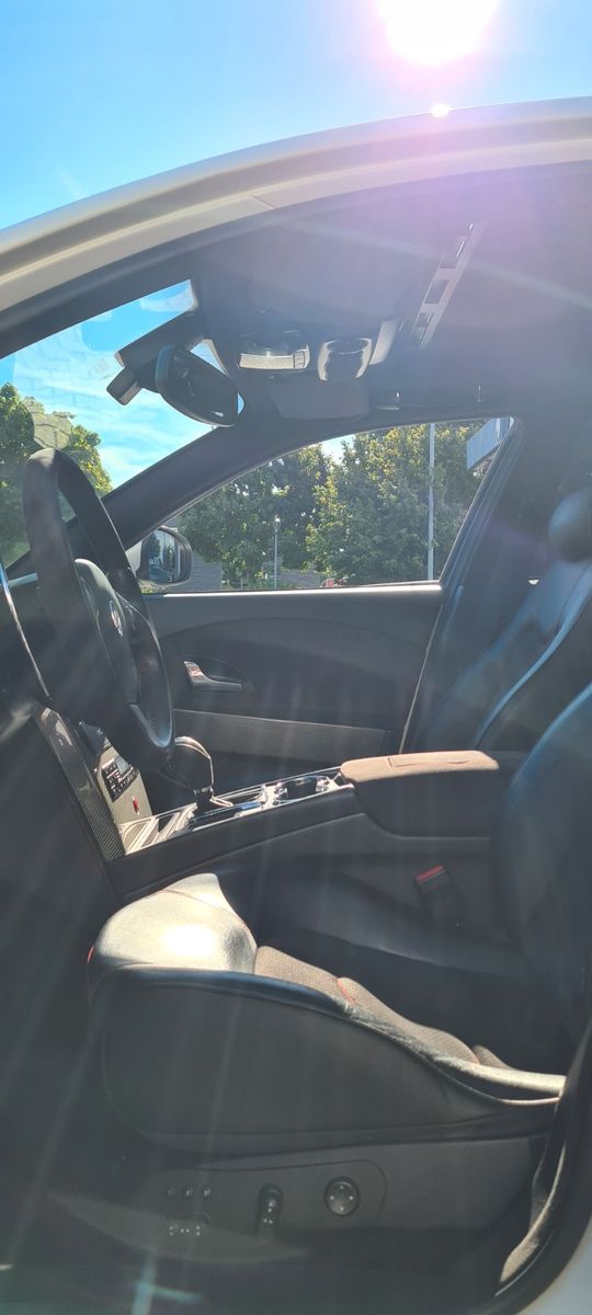 Fahrzeugabbildung Maserati Quattroporte GTS/MY2013/neue Reifen/ Garantie