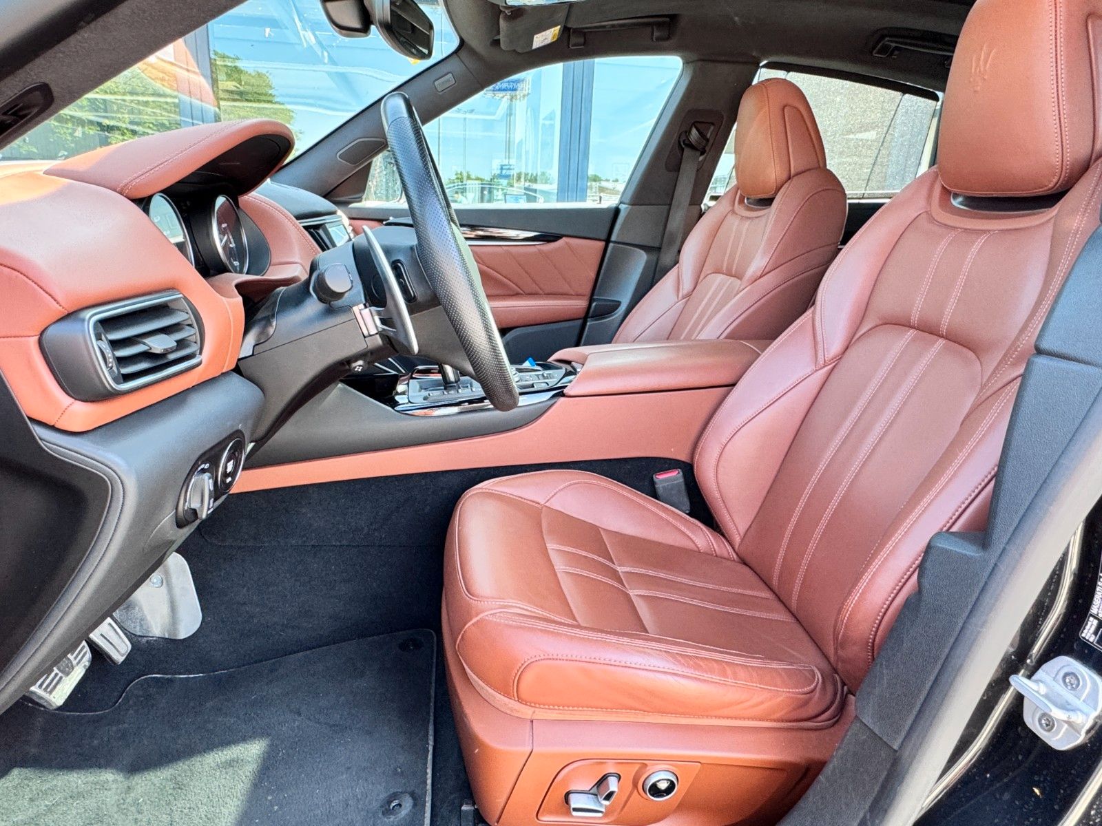 Fahrzeugabbildung Maserati Levante GT/Fahrassist+/Pano/ 21"/Sportpaket
