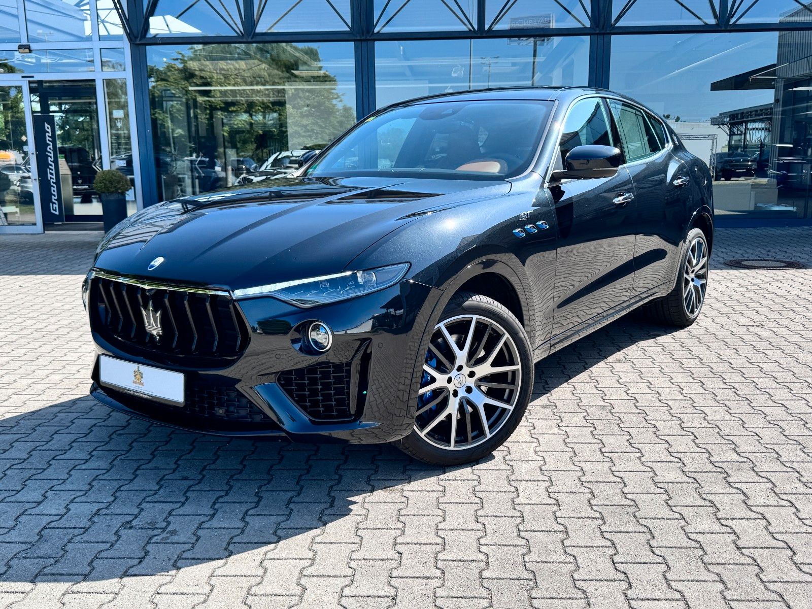 Fahrzeugabbildung Maserati Levante GT/Fahrassist+/Pano/ 21"/Sportpaket