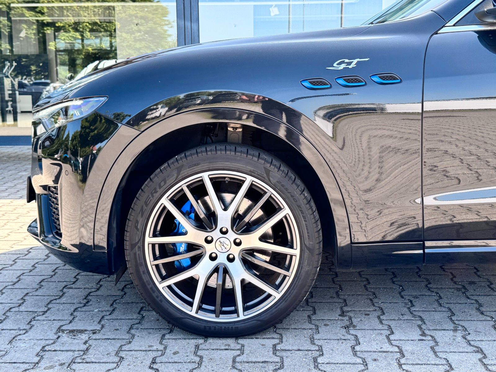 Fahrzeugabbildung Maserati Levante GT/Fahrassist+/Pano/ 21"/Sportpaket