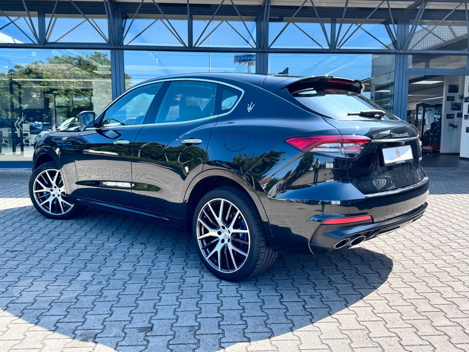 Fahrzeugabbildung Maserati Levante GT/Fahrassist+/Pano/ 21"/Sportpaket