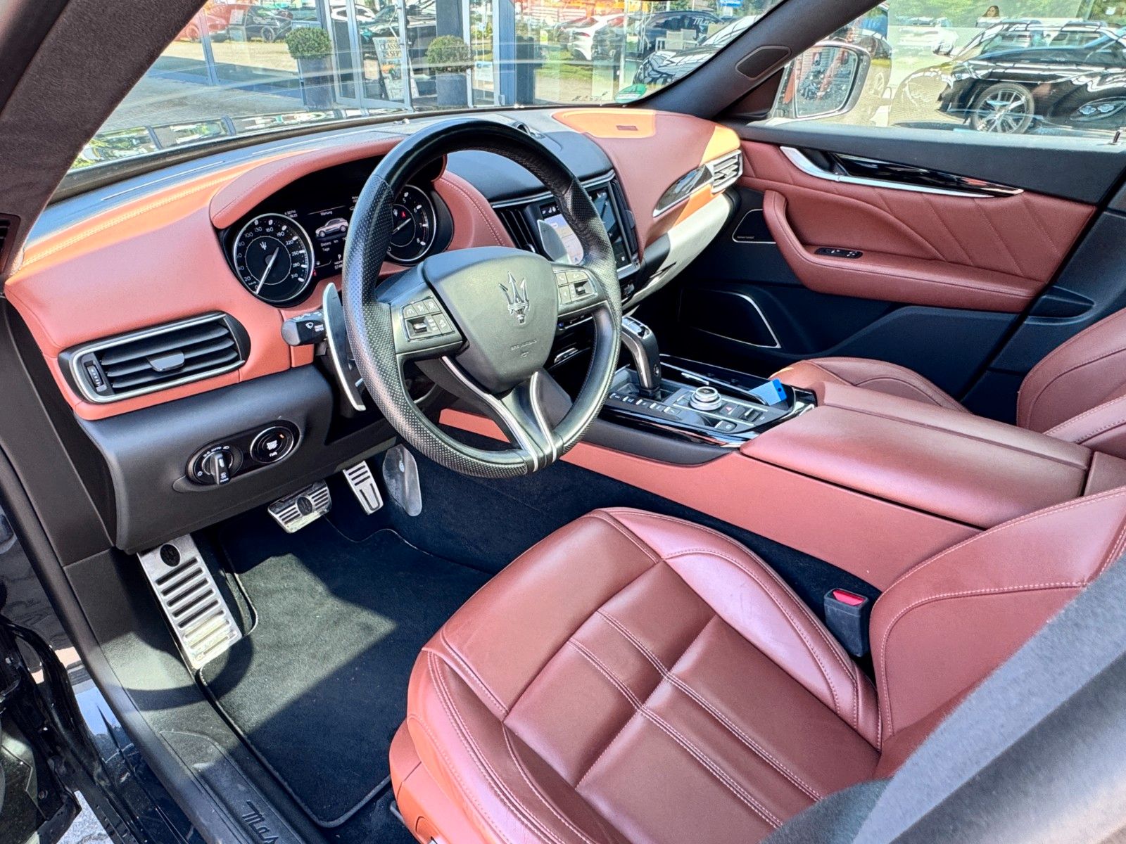 Fahrzeugabbildung Maserati Levante GT/Fahrassist+/Pano/ 21"/Sportpaket