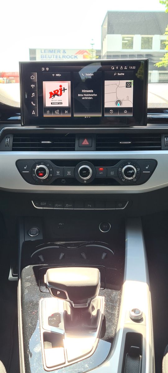 Fahrzeugabbildung Audi A5 35 TFSI S tronic Sportback S line/ Garantie