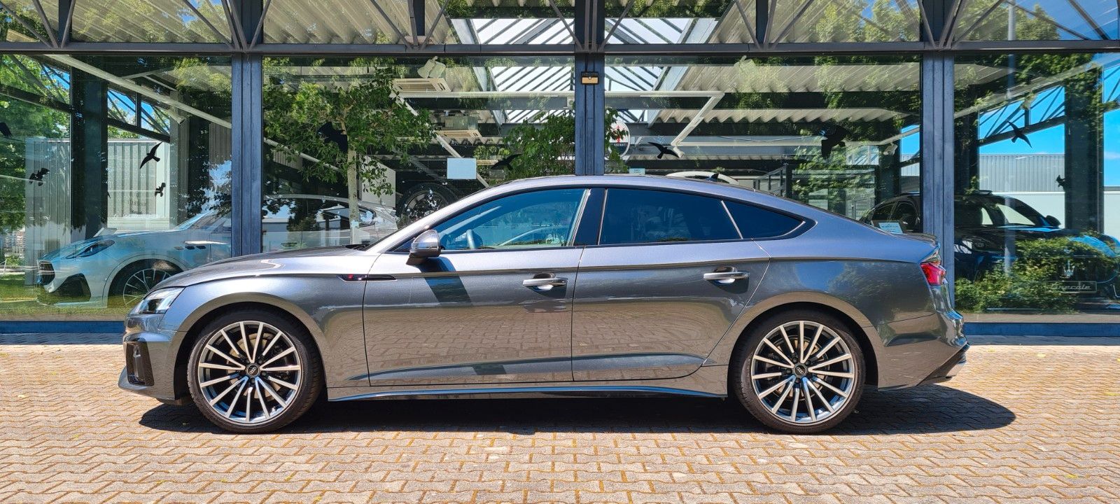 Fahrzeugabbildung Audi A5 35 TFSI S tronic Sportback S line/ Garantie