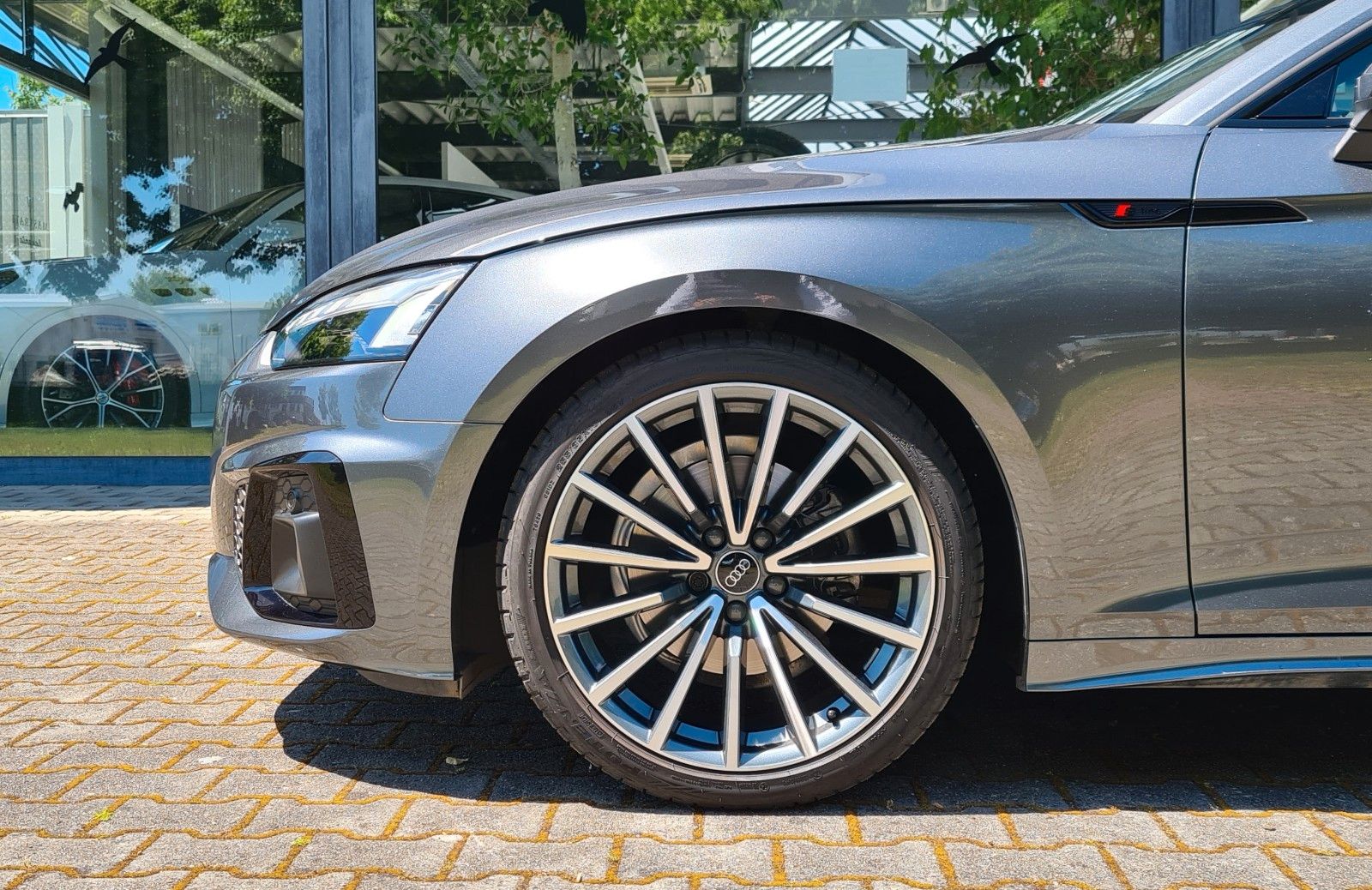 Fahrzeugabbildung Audi A5 35 TFSI S tronic Sportback S line/ Garantie