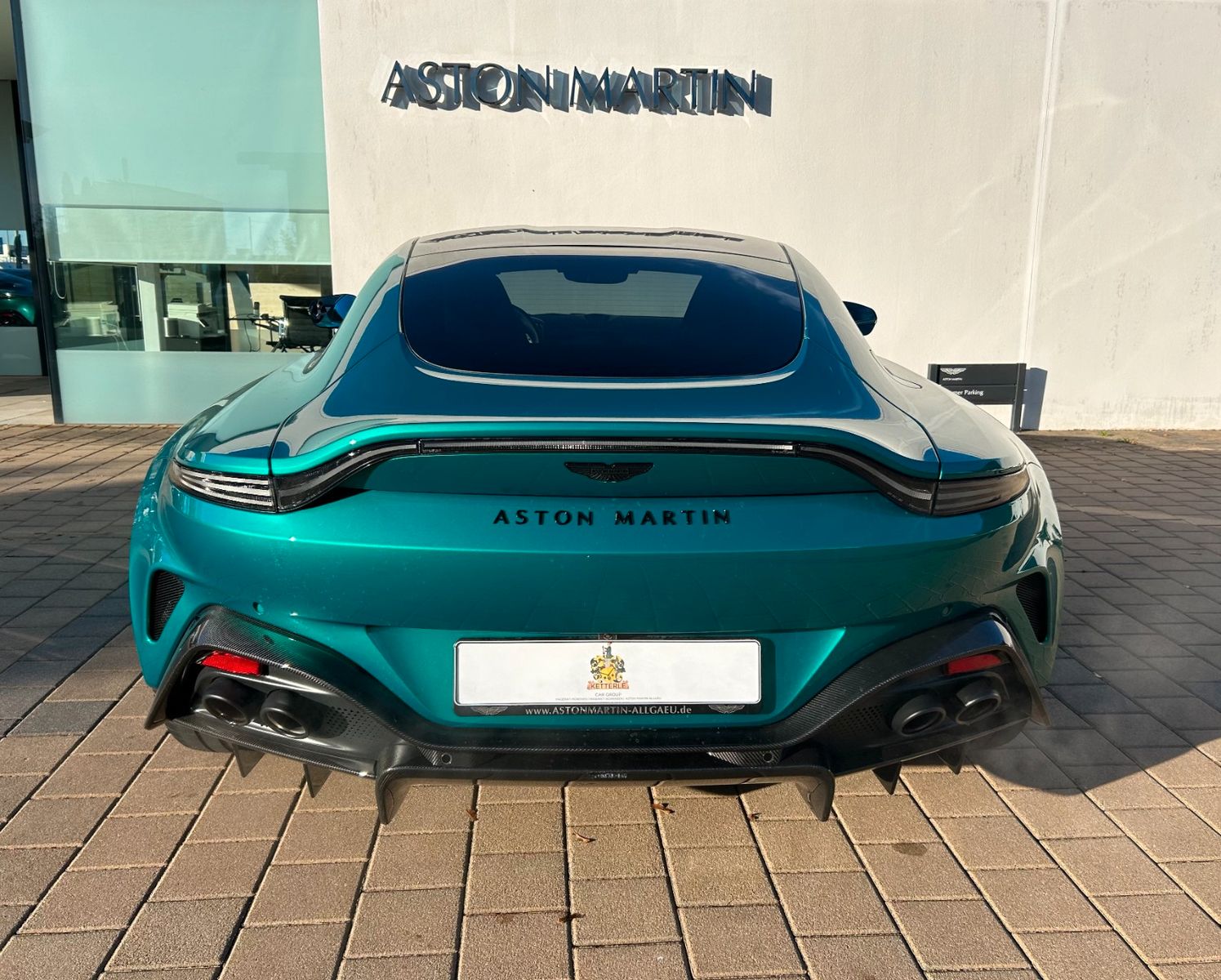 Fahrzeugabbildung Aston Martin Vantage Next Generation / Podium Green