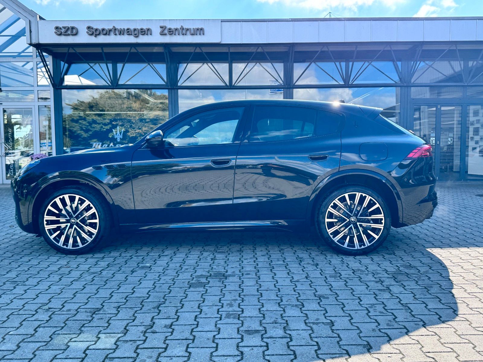 Fahrzeugabbildung Maserati Grecale Modena MY25/Luftfahrwerk/360° Kamera!
