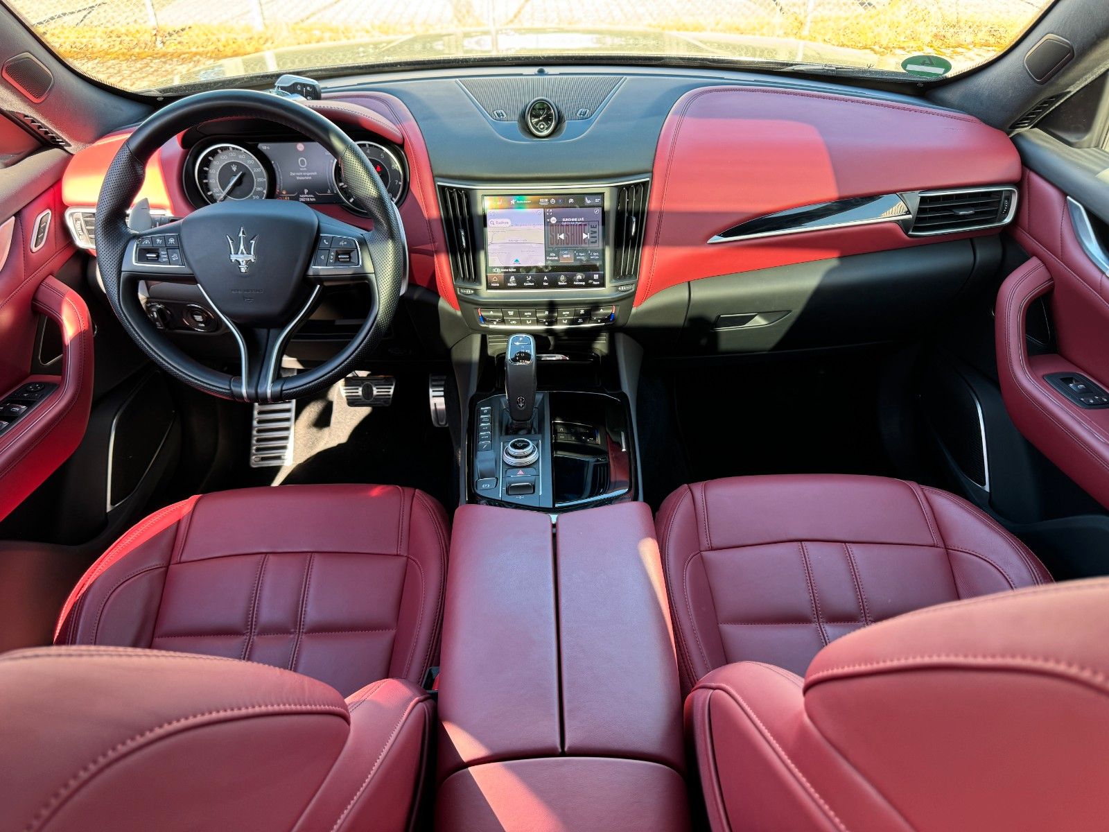 Fahrzeugabbildung Maserati Levante Modena S/ Garantie/ Erstbesitz