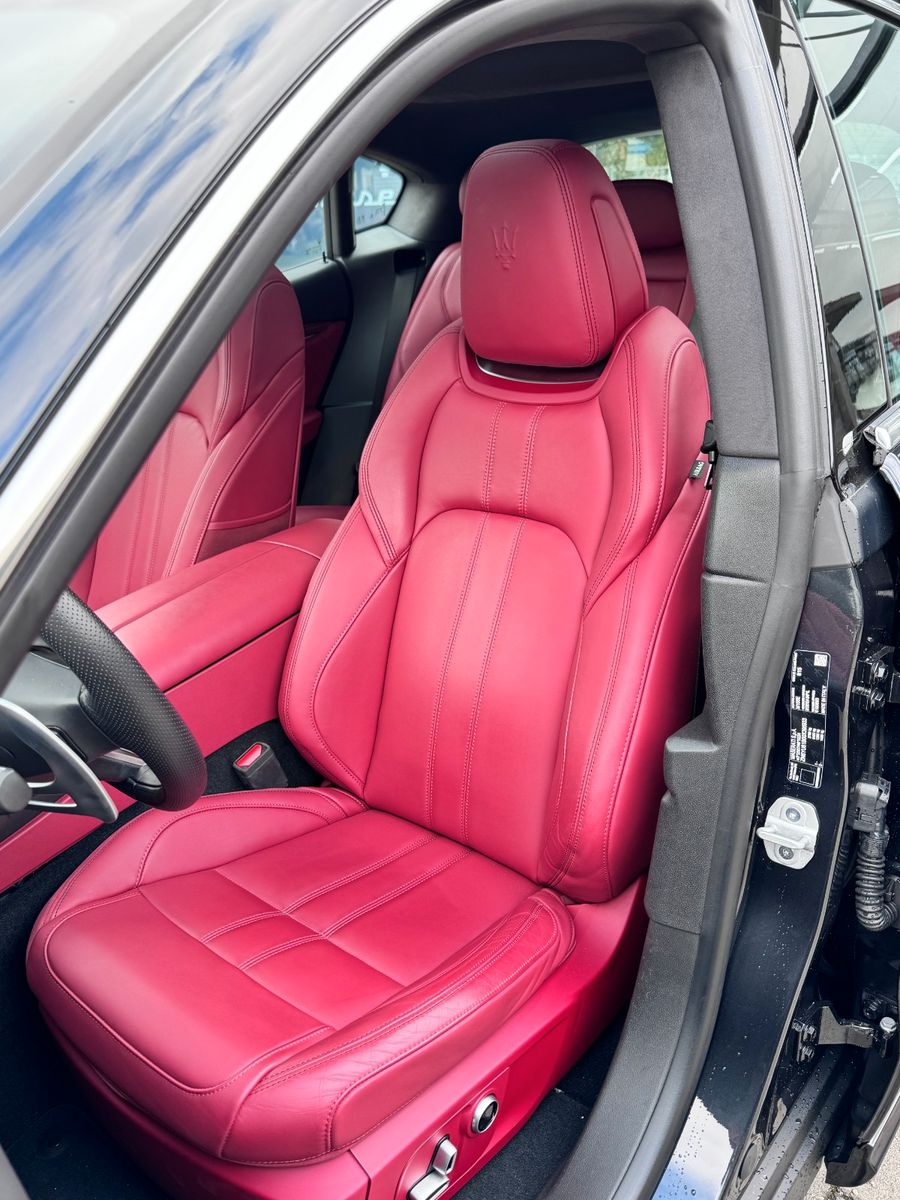 Fahrzeugabbildung Maserati Levante Modena S/ Garantie/ Erstbesitz