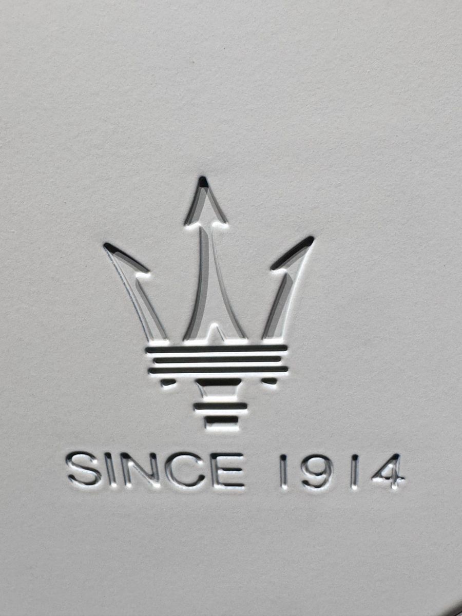 Fahrzeugabbildung Maserati GranCabrio TROFEO/ Airscarf/ Lenkradheizung