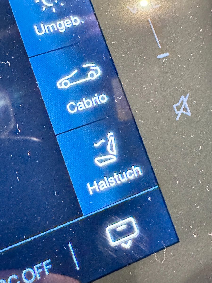 Fahrzeugabbildung Maserati GranCabrio TROFEO/ Airscarf/ Lenkradheizung