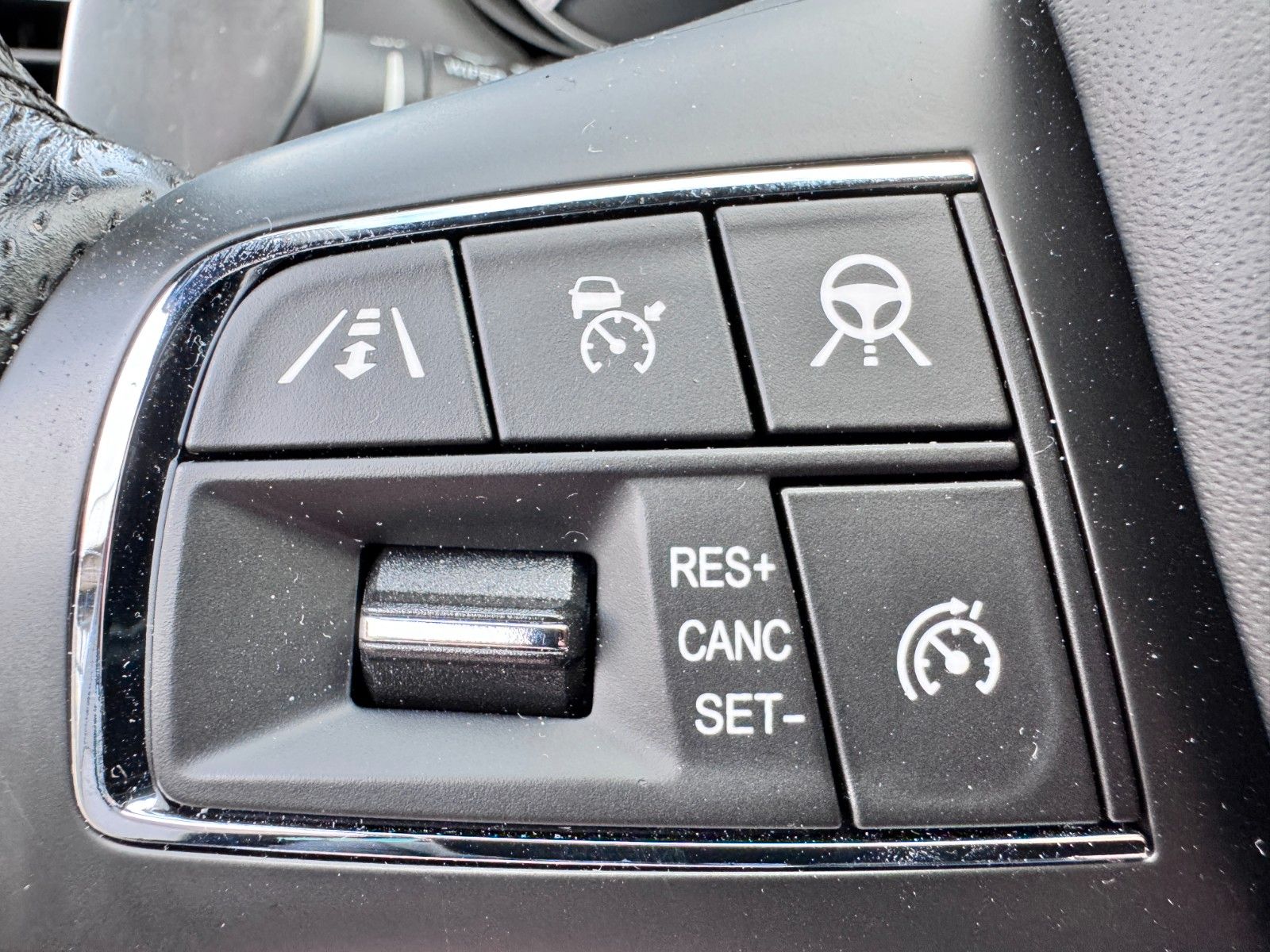 Fahrzeugabbildung Maserati Ghibli GT GranSport/1.Hd./GARANTIE/Fahrassist+