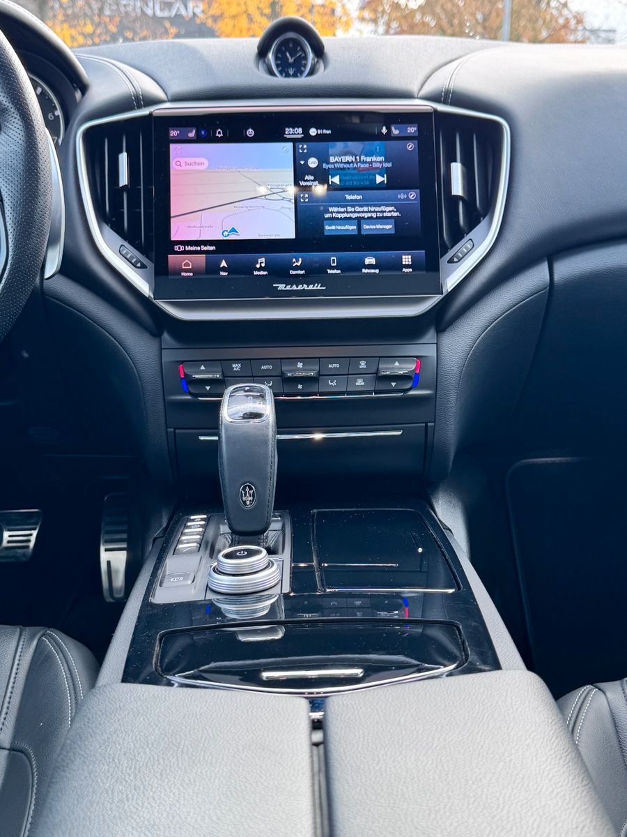 Fahrzeugabbildung Maserati Ghibli GT GranSport/1.Hd./GARANTIE/Fahrassist+