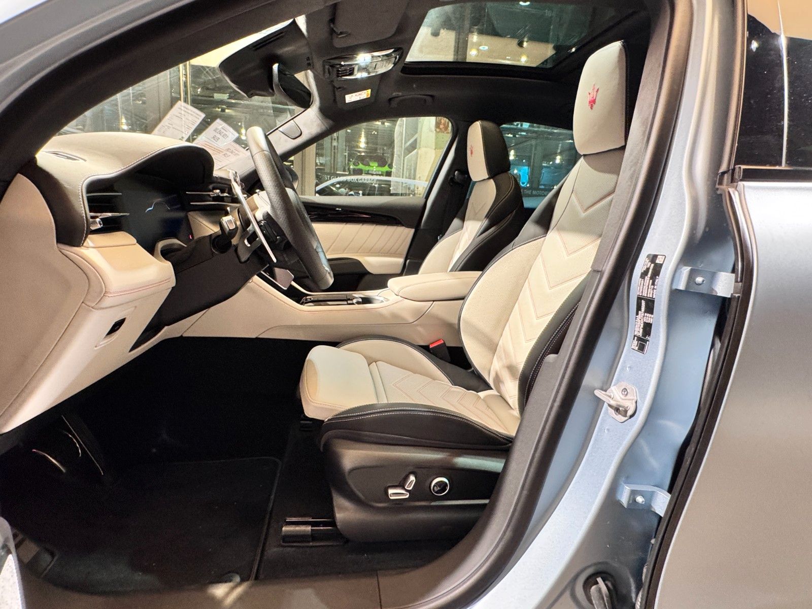 Fahrzeugabbildung Maserati Grecale Trofeo MY25/SPECIAL ONE off in EUROPE!