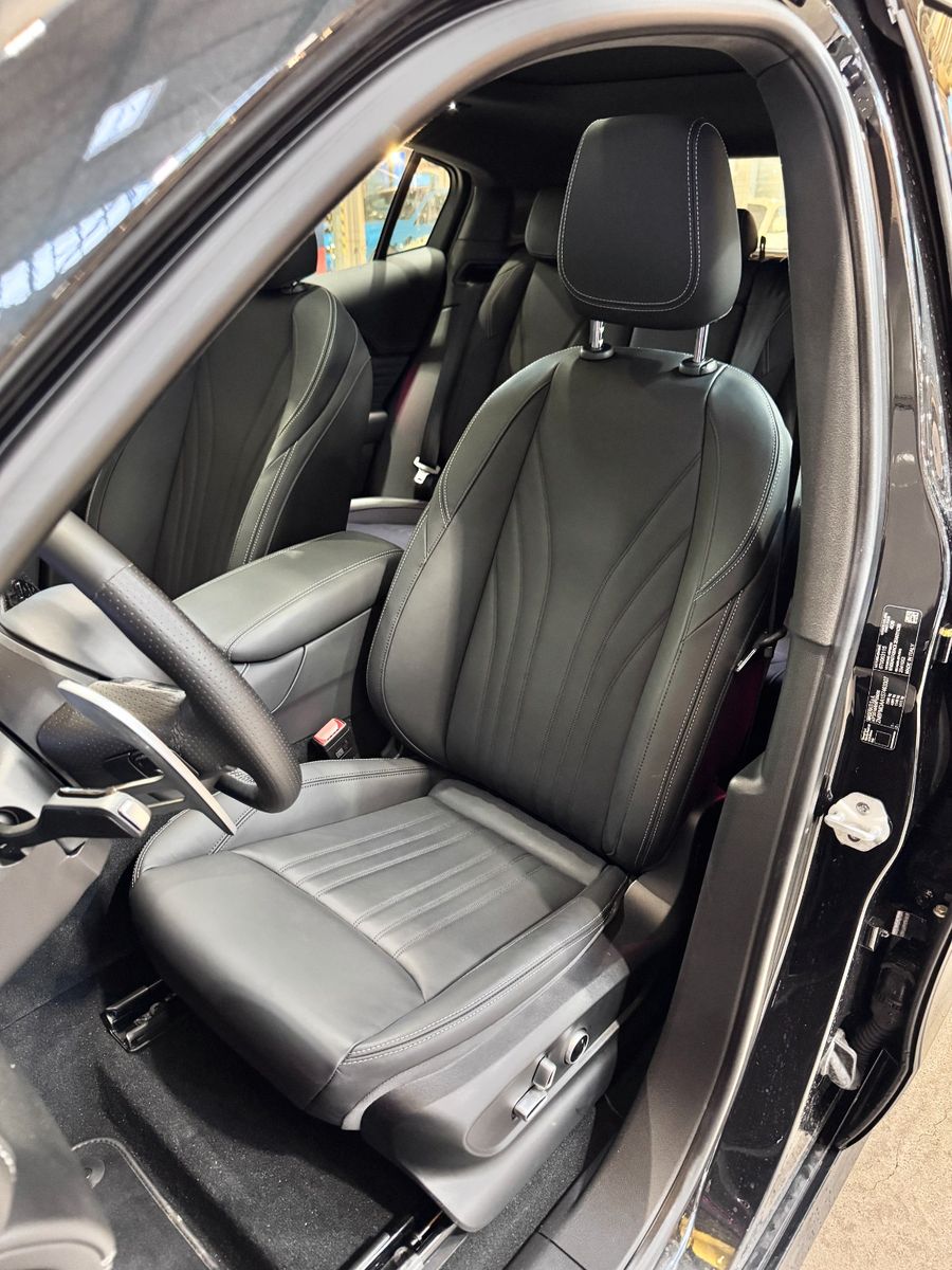 Fahrzeugabbildung Maserati Grecale/MY25/Panoramadach/ Ganzjahresreifen