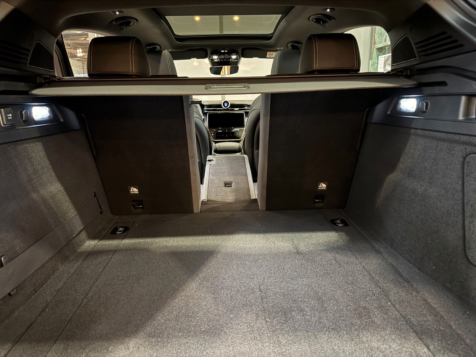 Fahrzeugabbildung Maserati Grecale/MY25/Panoramadach/ Ganzjahresreifen