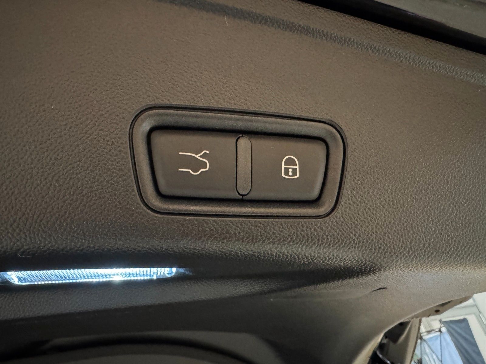 Fahrzeugabbildung Maserati Grecale/MY25/Panoramadach/ Ganzjahresreifen