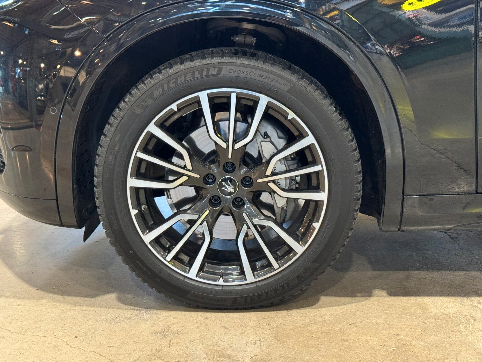 Fahrzeugabbildung Maserati Grecale/MY25/Panoramadach/ Ganzjahresreifen