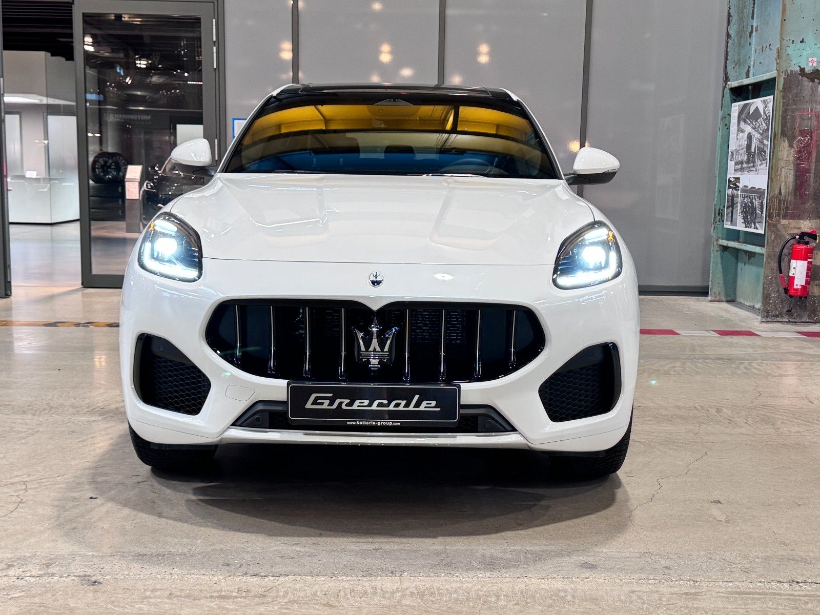 Fahrzeugabbildung Maserati Grecale PANO/Technikpak./ Ganzjahresreifen Alpin