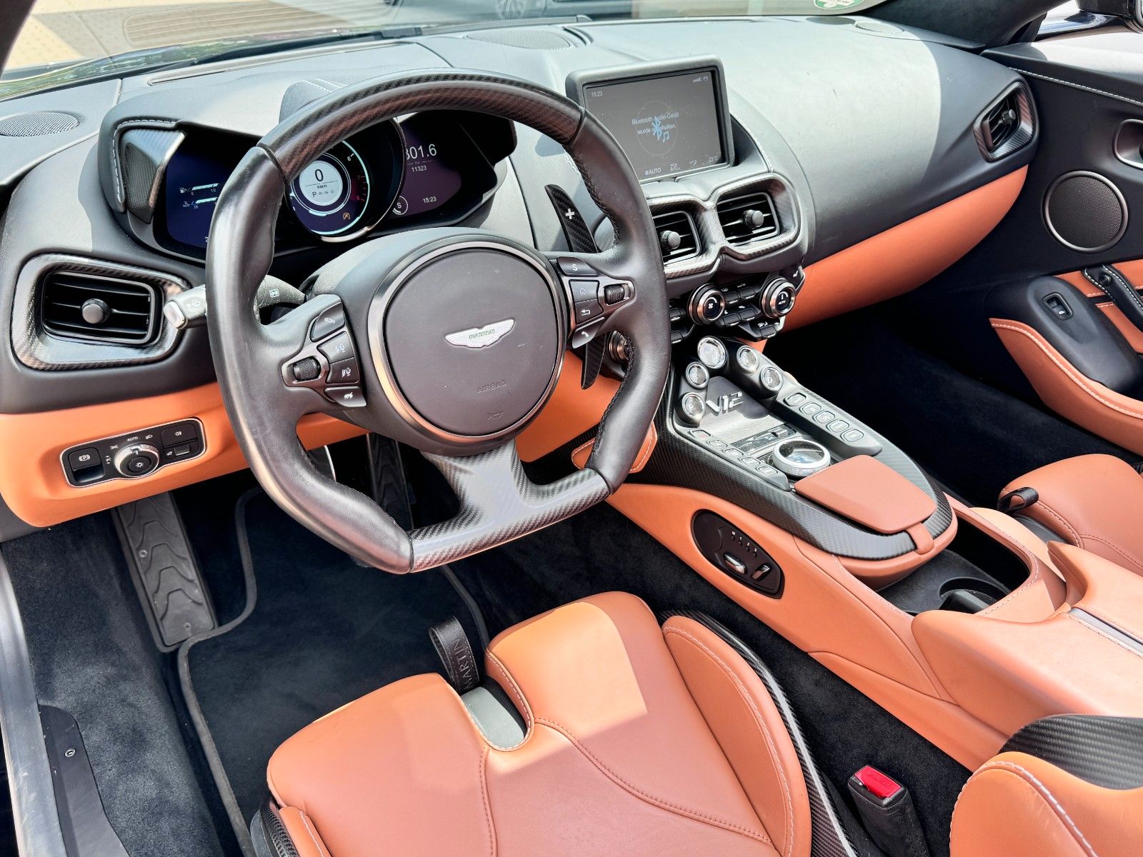 Fahrzeugabbildung Aston Martin V12 Vantage /Q -Options/ 118 of 249 limited
