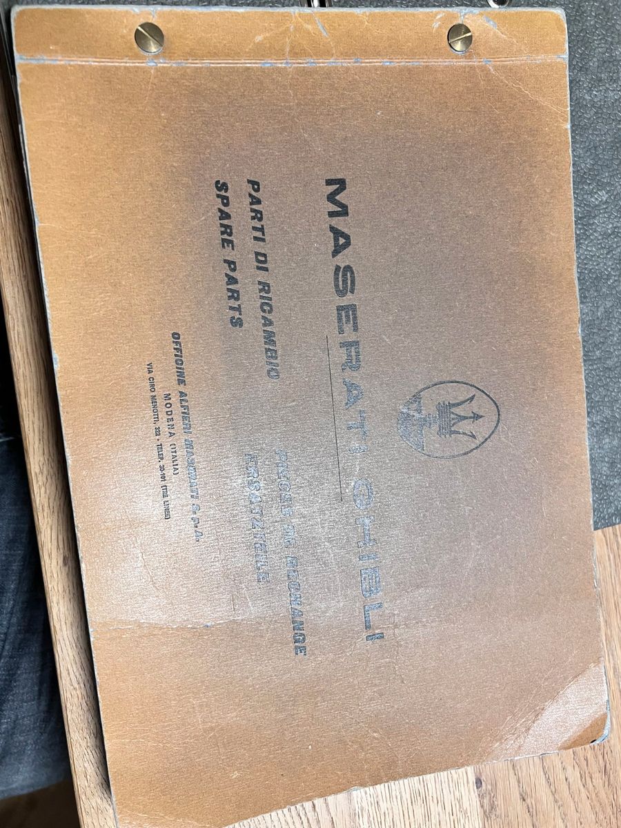 Fahrzeugabbildung Maserati Ghibli SS, Matching Numbers, EUROPAAUSFÜHRUNG