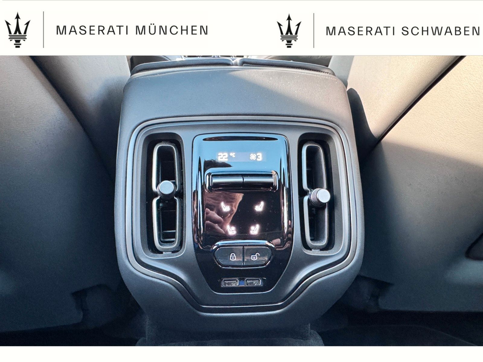 Fahrzeugabbildung Aston Martin DBX 4.0 V8/ Unfallfrei/ TOP-Ausstattung