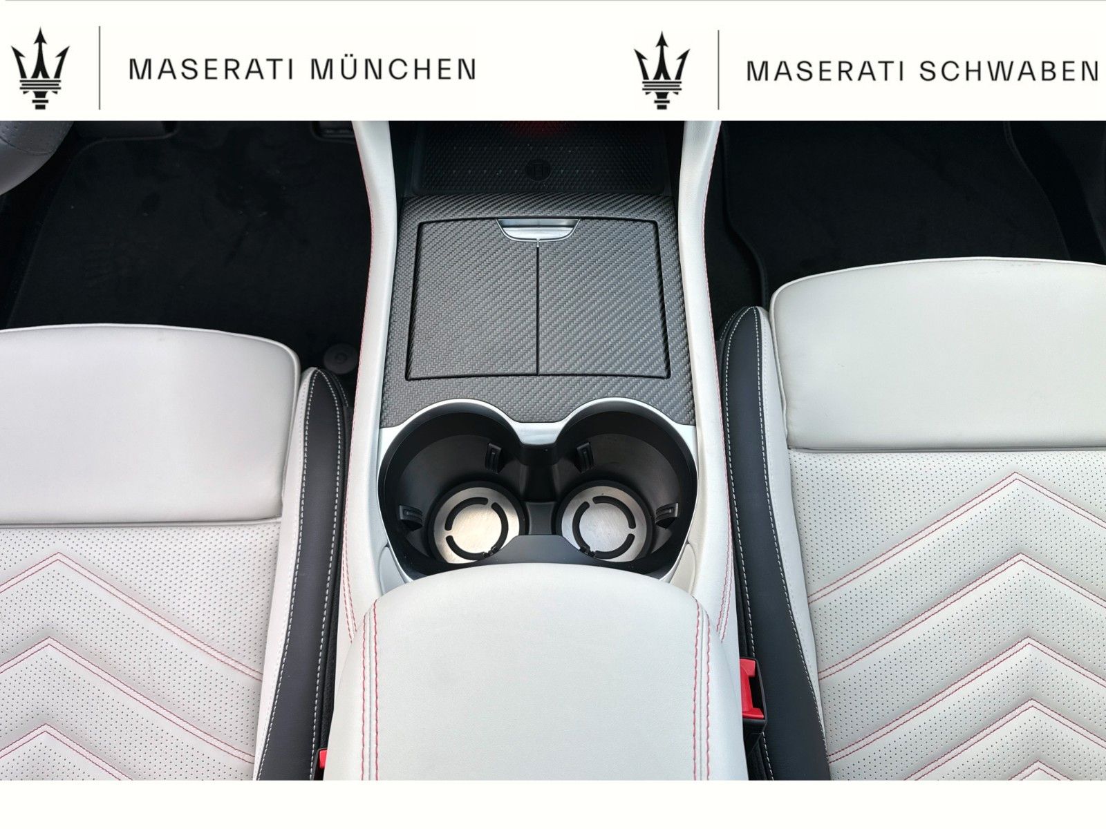 Fahrzeugabbildung Maserati Grecale Trofeo MY26/ Sonderleder Grigio Ghiacco