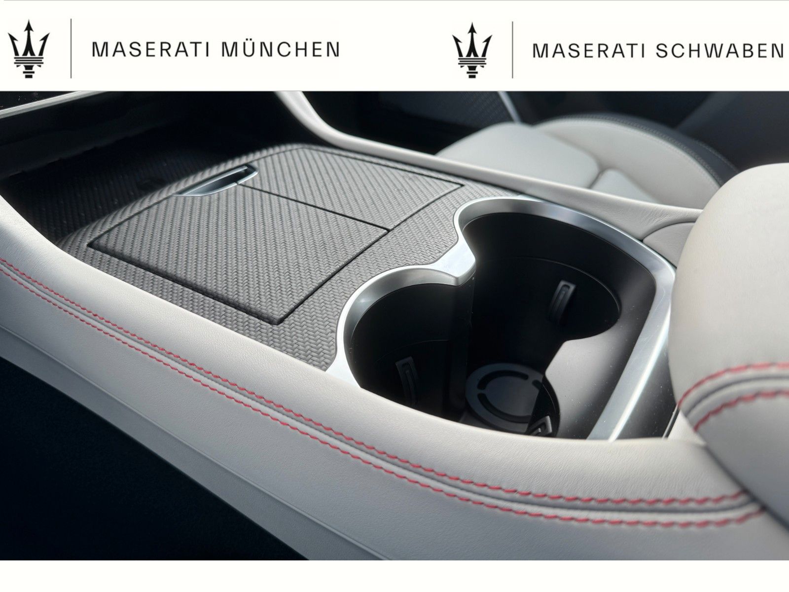 Fahrzeugabbildung Maserati Grecale Trofeo MY26/ Sonderleder Grigio Ghiacco