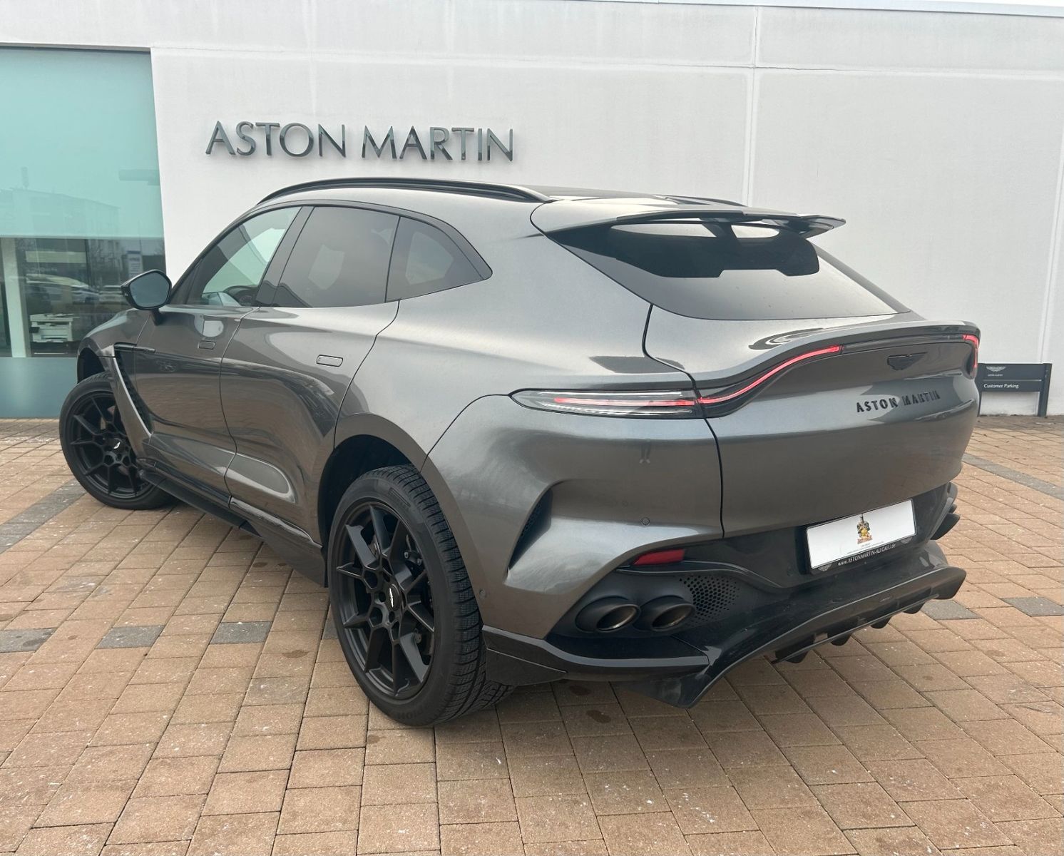 Fahrzeugabbildung Aston Martin DBX707 - Aston Martin Memmingen
