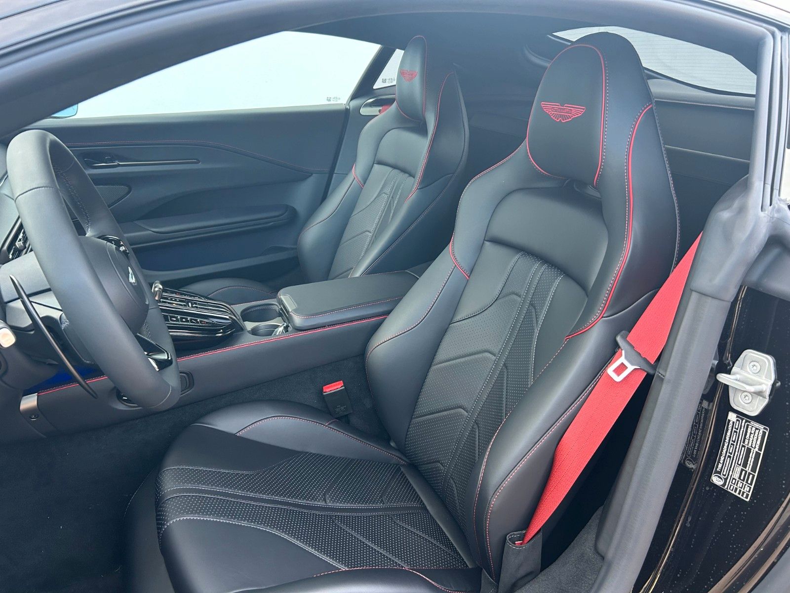 Fahrzeugabbildung Aston Martin V8 Vantage Next Generation